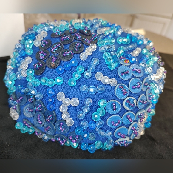 Christian Dior w COA vintage beaded HAT chapeaux BLUE 💙 excellent condition - Picture 3 of 11